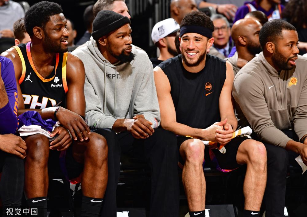 和科尔克兹 和科尔克兹