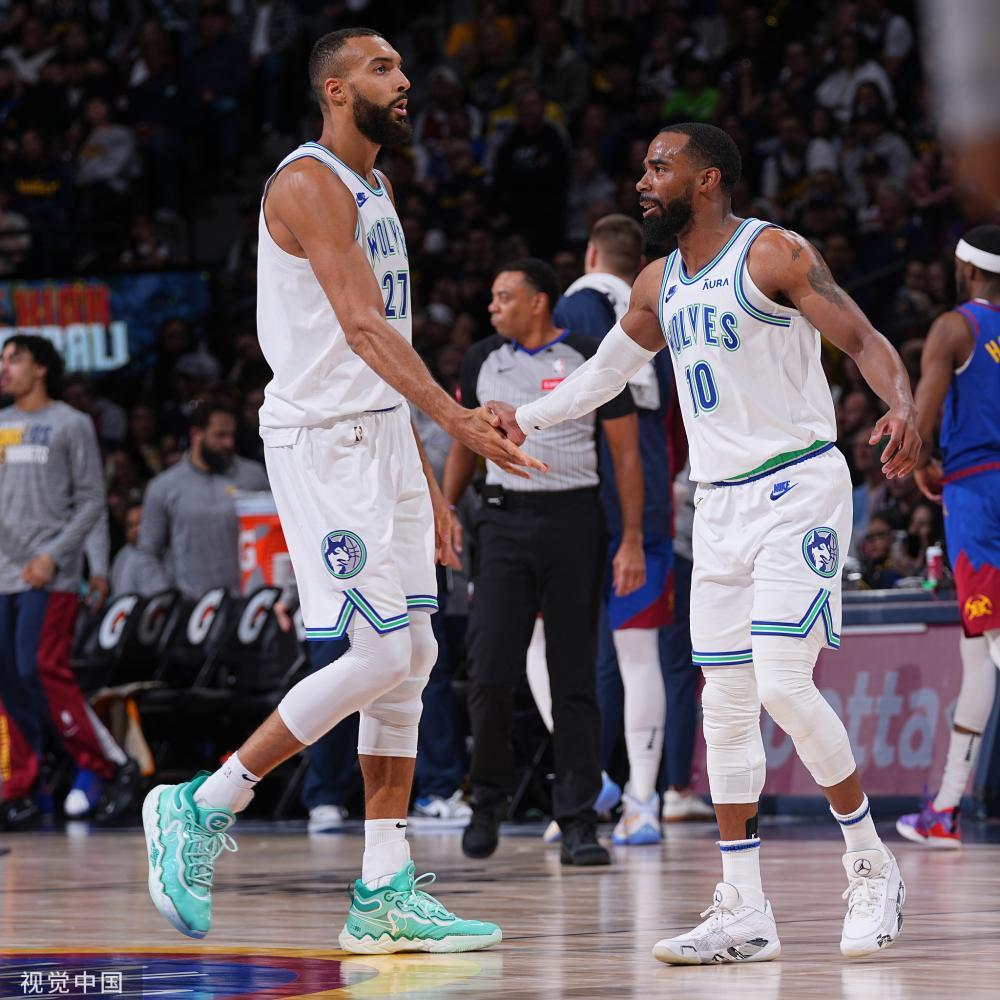 的激烈竞争 的激烈竞争