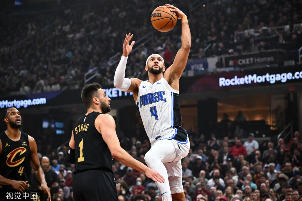 世体：法耶转会总价1500万欧元，巴萨有2500万回购权